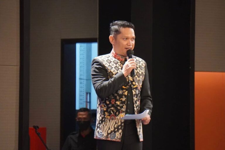 Ronny Urban MC Kondang Jawa Barat