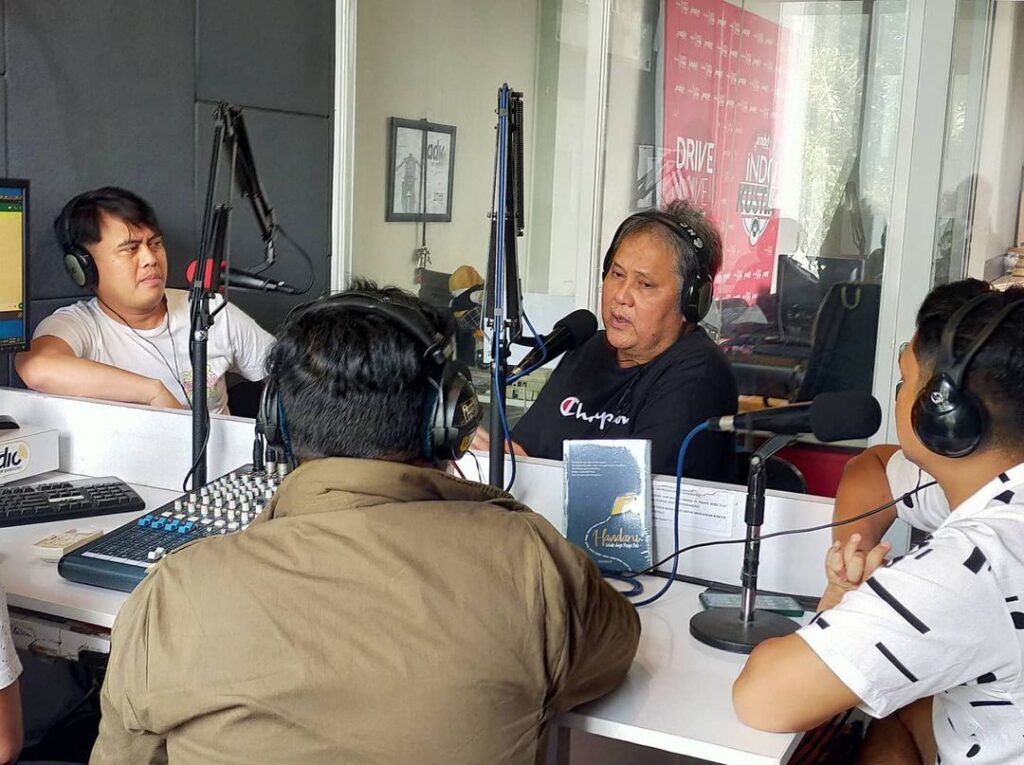 Kegiatan On Air di IRADIO
