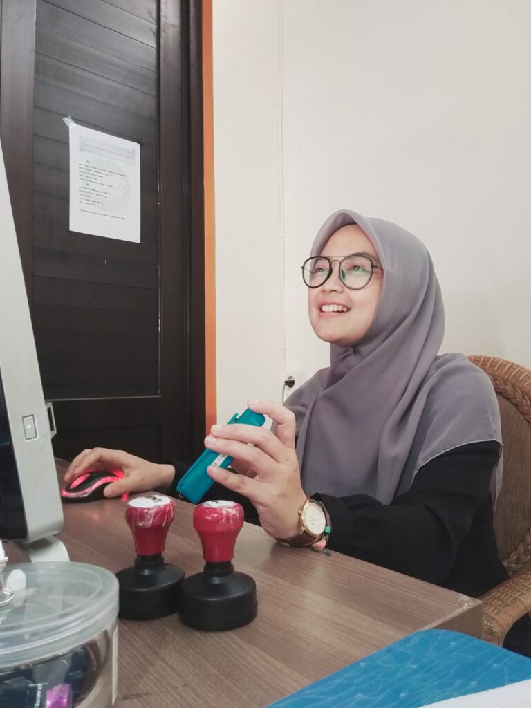 Manfaat menulis bagi perempuan