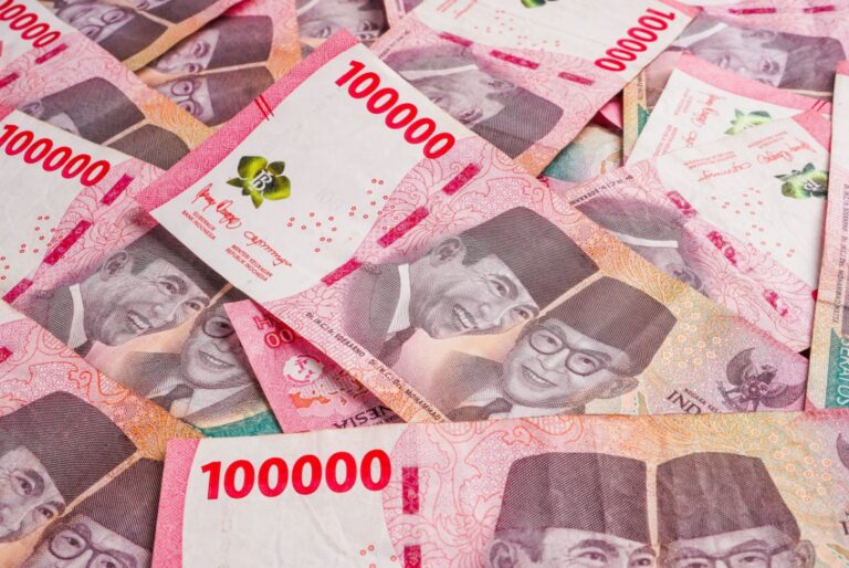 Uang-Giral-Pengertian-Ciri-ciri-Kelebihan-dan-Jenisnya