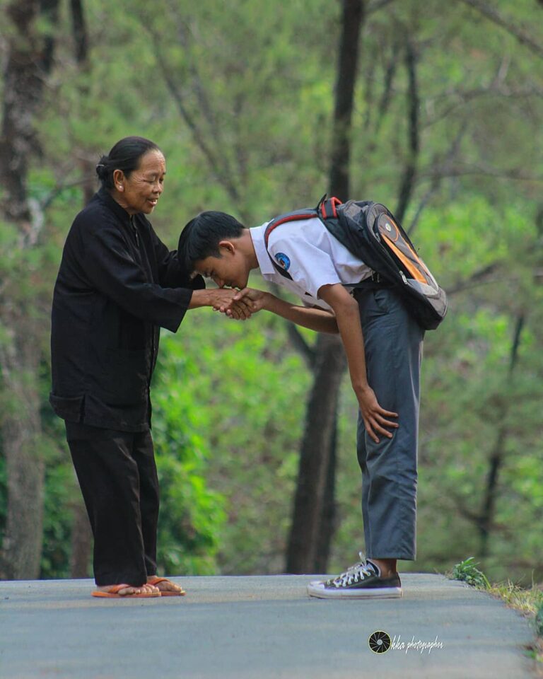 Sekolah pukul 5