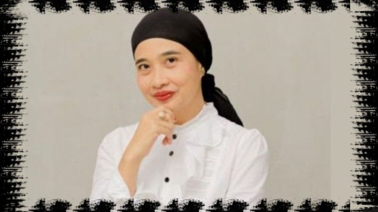 Okky Mandasari