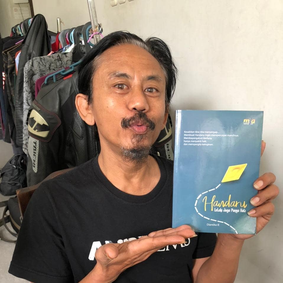 novel Handaru (Lelaki Juga Punya Hati)
