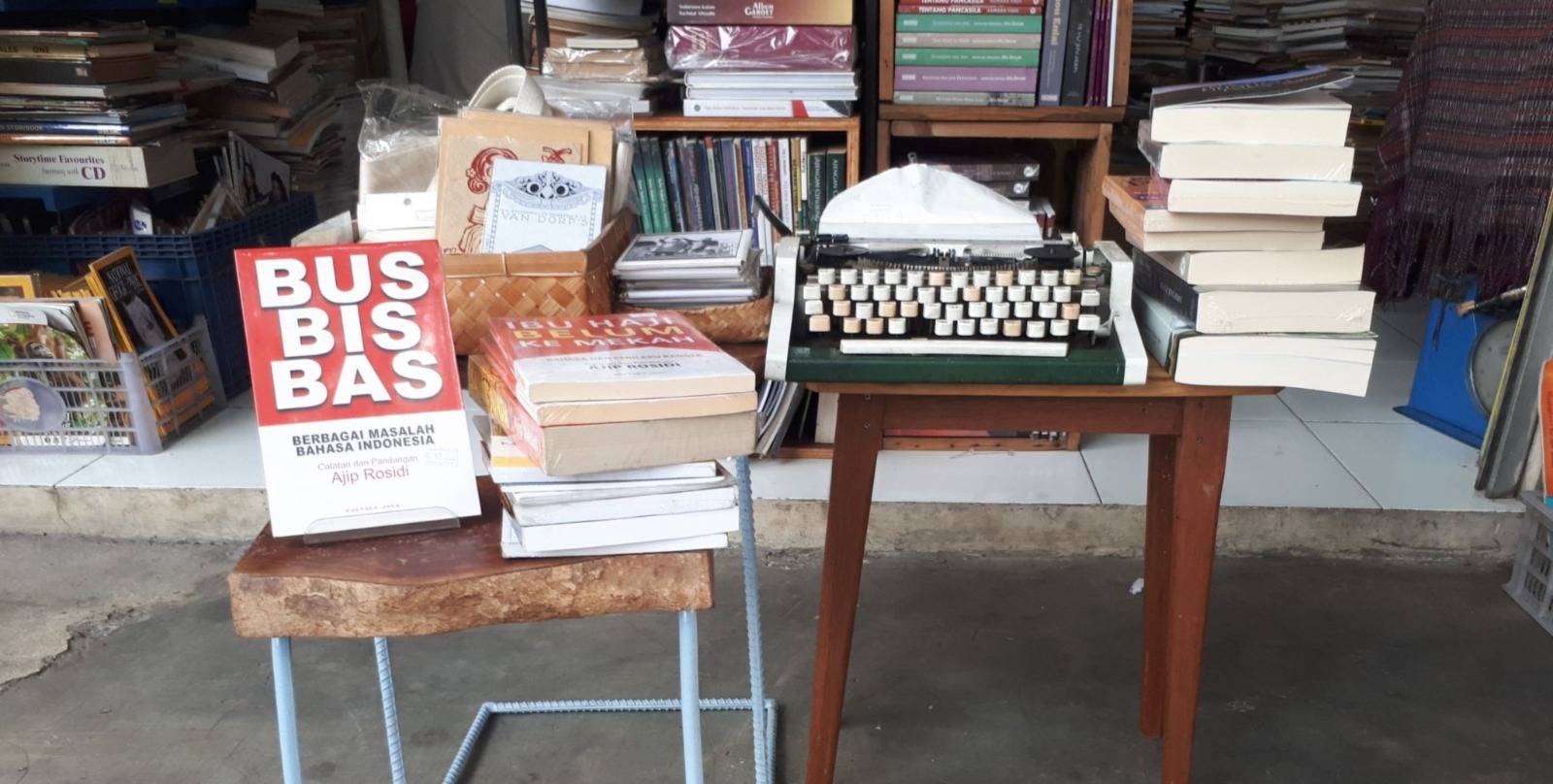 Rak buku